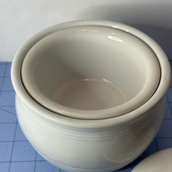 Ceramic White Ribbed Dip Chiller - Picture 3 of 3